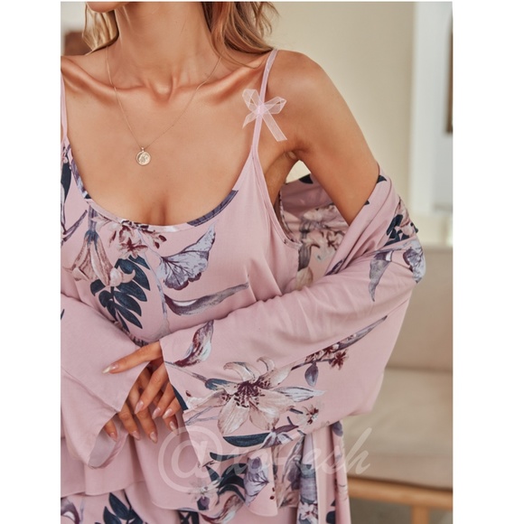 3 Piece Dusty Pink Floral Print Pajama Set - Picture 6 of 8